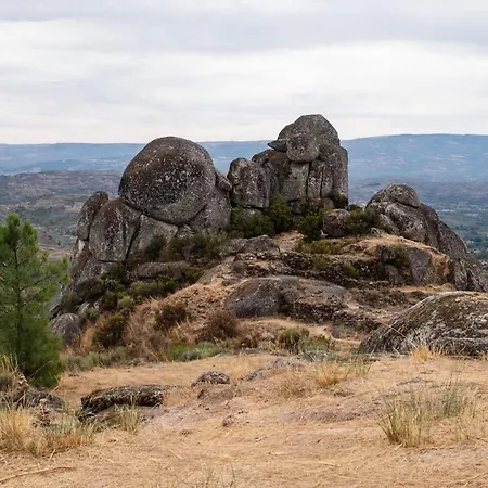 Ninho Na Estrela - Tiny House De Pedra Na Serra Da Estrela Fornos de Algodres