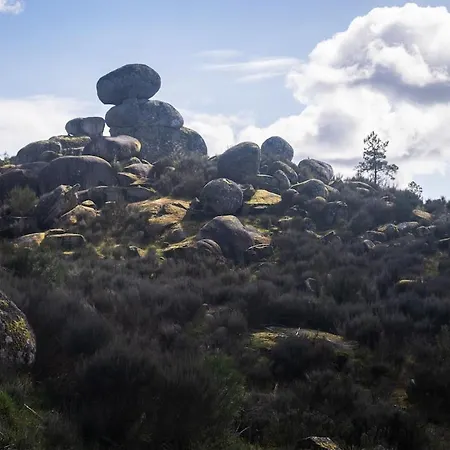 Ninho Na Estrela - Tiny House De Pedra Na Serra Da Estrela Fornos de Algodres